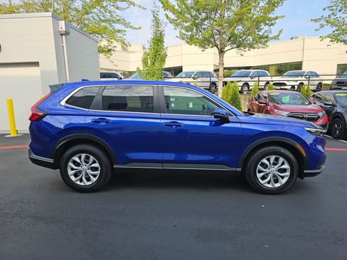 Certified 2025 Honda CR-V LX image 8