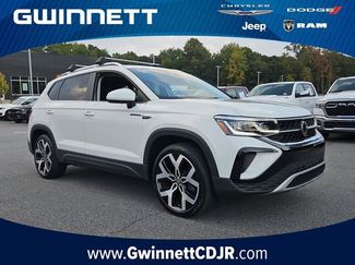 Used 2022 Volkswagen Taos SEL image 1