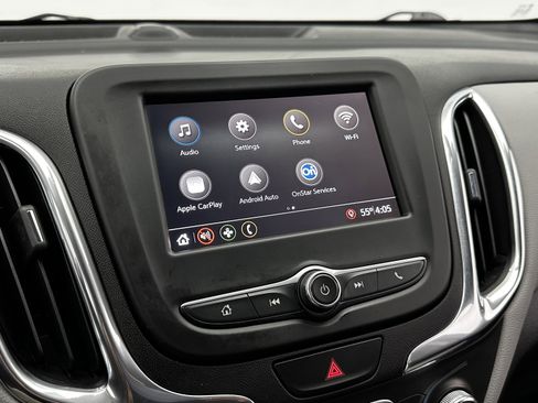 Used 2019 Chevrolet Equinox LS w/ LS Convenience Package image 17