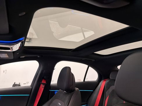 Used 2026 Mercedes-Benz E 53 AMG e 4MATIC Sedan image 14