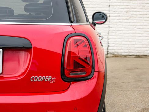 Used 2019 MINI Cooper S w/ Premium Package FWD image 54