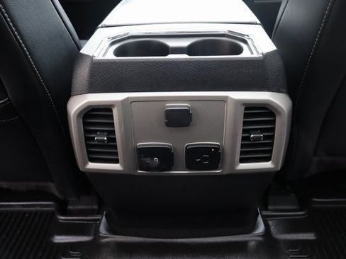 Used 2020 Ford F350 Lariat image 40