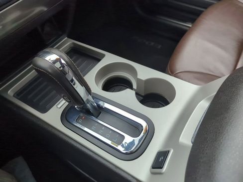 Used 2010 Ford Edge Limited image 17