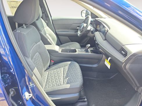 New 2026 Nissan Kicks SV w/ SV Premium Package image 15
