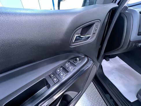 Used 2021 Chevrolet Colorado Z71 w/ Safety Package AWD/4WD image 12