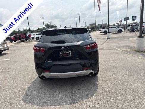 Used 2022 Chevrolet Blazer LT FWD image 4