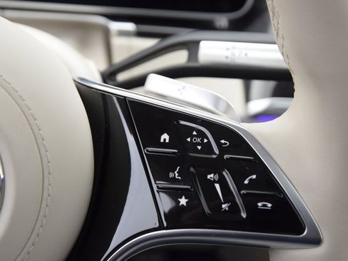 Certified 2022 Mercedes-Benz S 500 4MATIC image 25