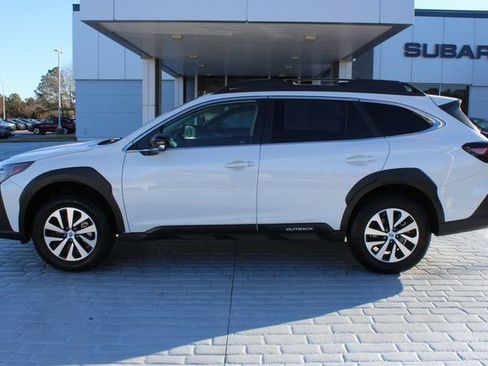 Certified 2025 Subaru Outback Premium image 2