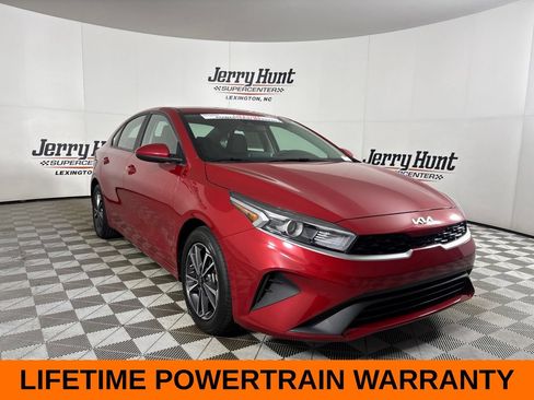 Used 2024 Kia Forte LXS FWD image 4