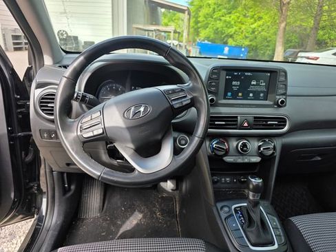 Used 2020 Hyundai Kona SEL Plus image 13