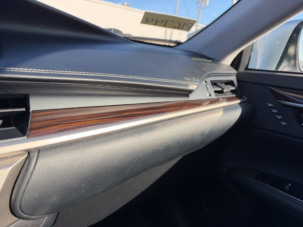 Used 2016 Lexus ES 350 w/ Ultra Luxury Package FWD image 15