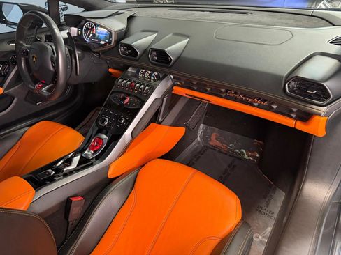 Used 2017 Lamborghini Huracan LP 580-2 RWD image 21