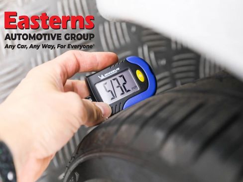 Used 2019 Tesla Model 3 Standard Range image 26