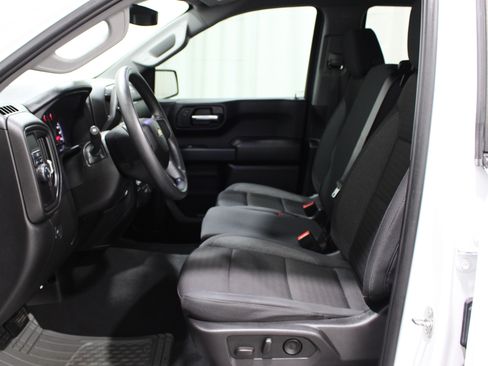 Used 2024 Chevrolet Silverado 1500 Custom RWD image 3