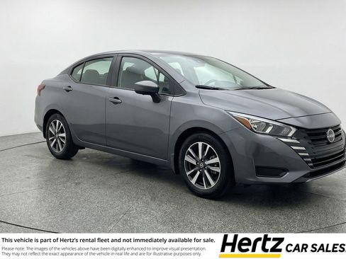 Used 2025 Nissan Versa SV image 1