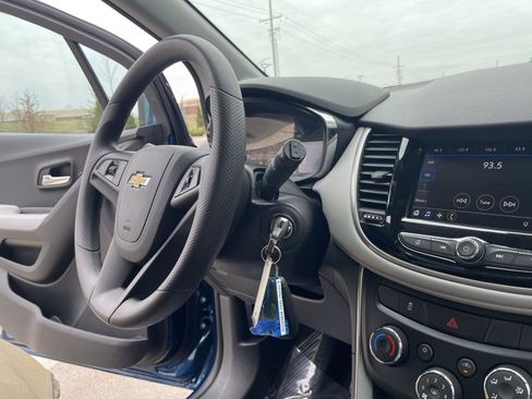 Used 2020 Chevrolet Trax LT image 27