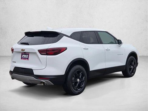 Used 2025 Chevrolet Blazer LT image 5