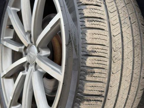 Used 2018 Audi Q3 2.0T Premium w/ Convenience Package image 5