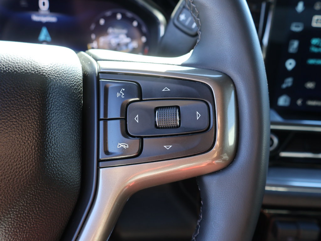 Used 2024 Chevrolet Silverado 2500 High Country w/ High Country Premium Package AWD/4WD image 27