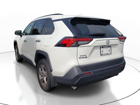 Used 2024 Toyota RAV4 XLE w/ Convenience Package FWD image 5