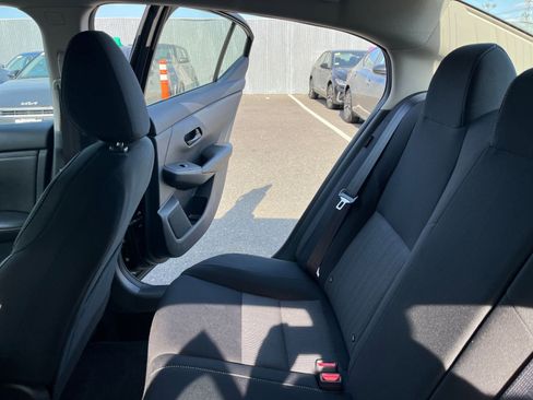 Used 2025 Nissan Sentra SV image 38