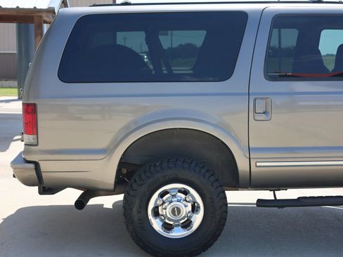 Used 2004 Ford Excursion Limited AWD/4WD image 14