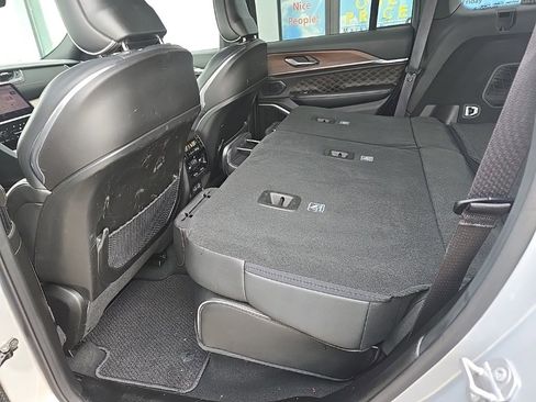 Used 2025 Jeep Grand Cherokee Summit image 93