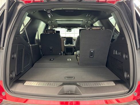 Used 2025 GMC Yukon Denali Ultimate w/ LPO, Floor Liner Package image 24
