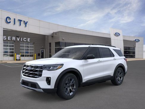 New 2026 Ford Explorer Active w/ Active Comfort Package image 3