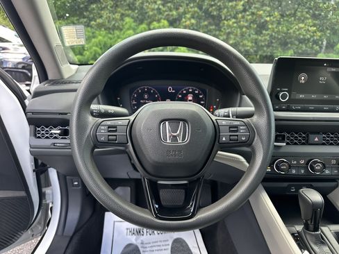 Used 2023 Honda Accord EX image 24