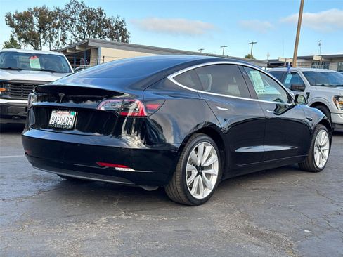 Used 2020 Tesla Model 3 Standard Range RWD image 14
