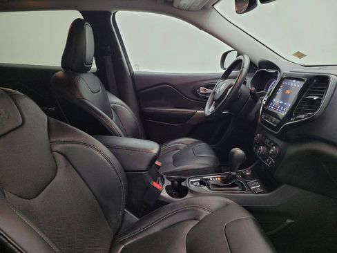 Used 2019 Jeep Cherokee Limited w/ Technology Group AWD/4WD image 21