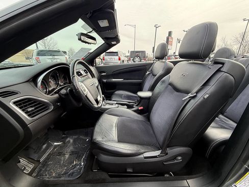 Used 2012 Chrysler 200 S image 17