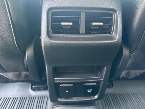 Used 2020 Ford Edge SEL w/ Convenience Package AWD/4WD image 30