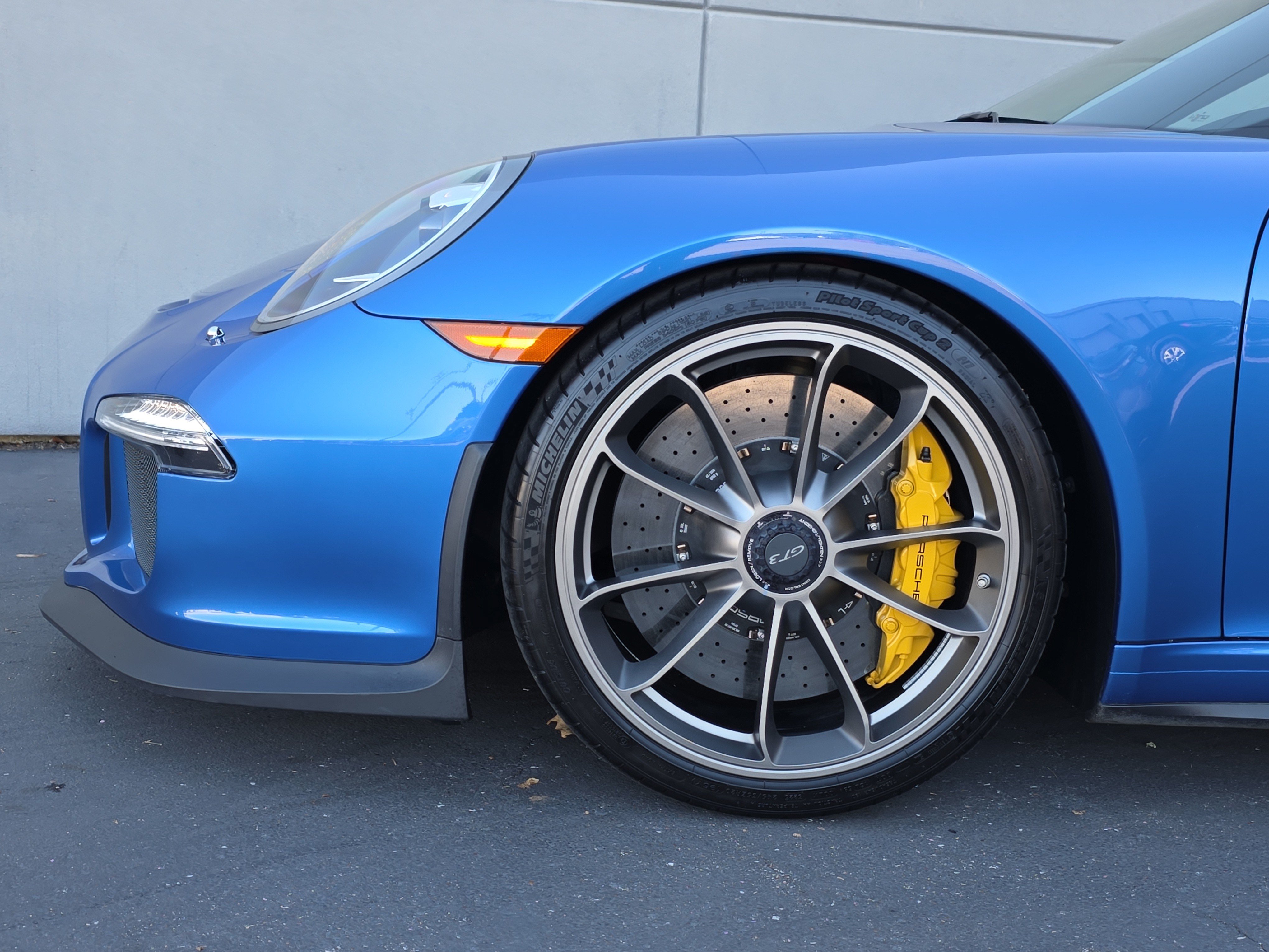 Certified 2015 Porsche 911 GT3 RWD image 11