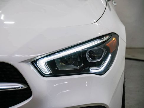 Used 2022 Mercedes-Benz CLA 250 image 7