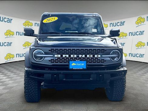 Used 2025 Ford Bronco Badlands image 2