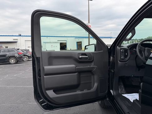 Used 2020 Chevrolet Silverado 1500 W/T w/ WT Convenience Package AWD/4WD image 15