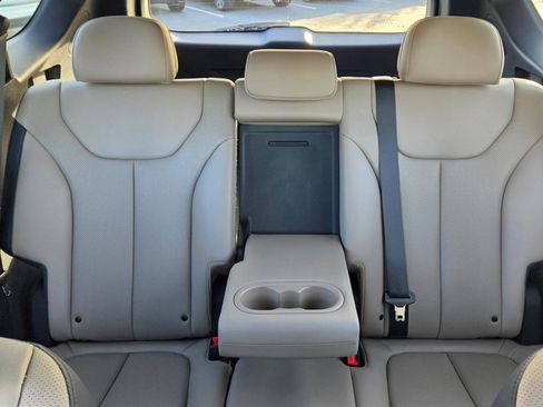 Used 2023 Hyundai Santa Fe SEL w/ Premium Package image 50