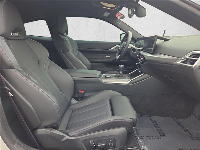 Used 2026 BMW M4 Coupe w/ Executive Package RWD image 28