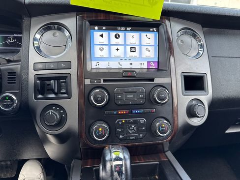 Used 2017 Ford Expedition Max Platinum image 18