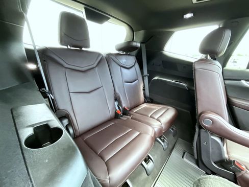 Used 2021 Cadillac XT6 Premium Luxury image 21