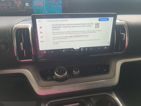 New 2026 Ford Expedition Platinum image 14