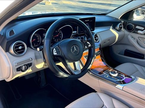 Used 2017 Mercedes-Benz C 300 Sedan image 18