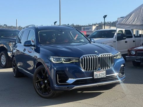 Used 2020 BMW X7 xDrive40i w/ Premium Package image 2