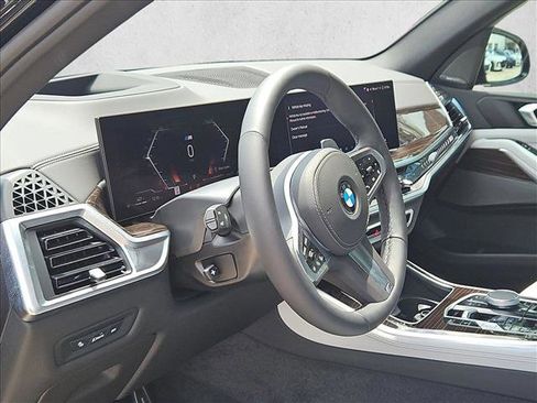Used 2026 BMW X5 xDrive40i w/ M Sport Package AWD/4WD image 10