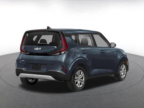 Used 2025 Kia Soul LX w/ LX Technology Package FWD image 2