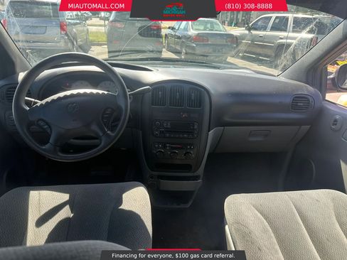 Used 2004 Dodge Grand Caravan SE w/ Popular Equipment Group FWD image 8