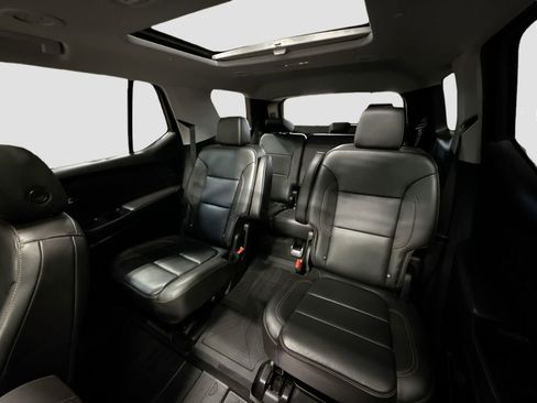 Used 2020 Chevrolet Traverse LT w/ LT Premium Package image 25