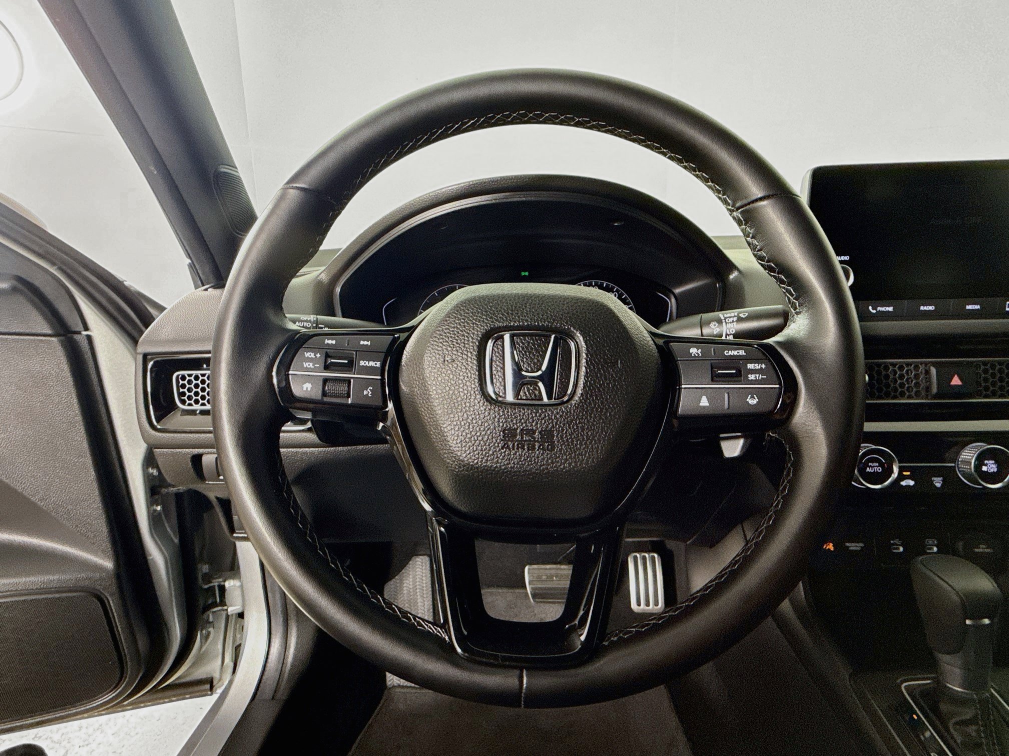 Used 2025 Honda Civic Sport image 13